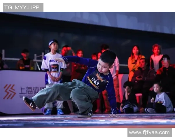 重庆街舞队荣登街舞战术排行榜第10名展现实力与风采